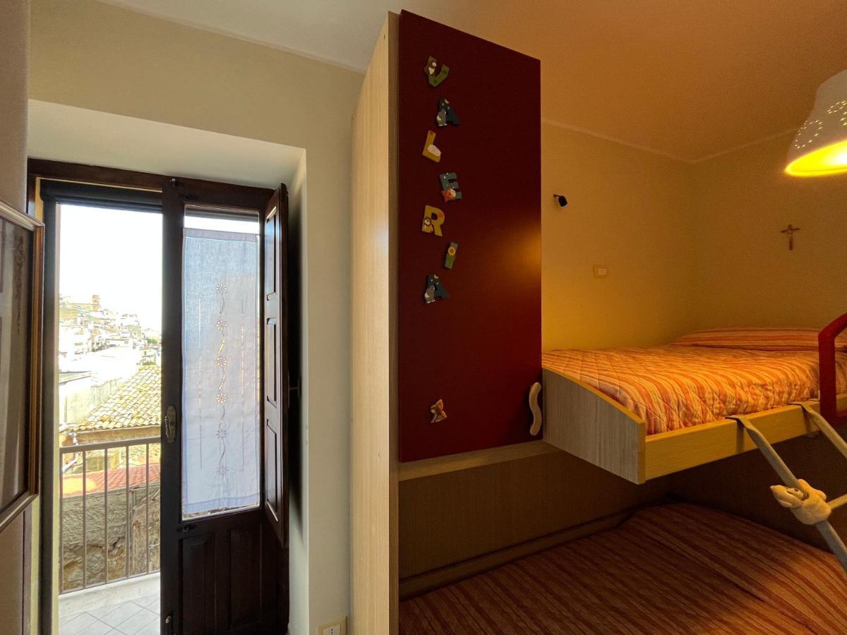 Calacta Casa Mia Caronia ภายนอก รูปภาพ